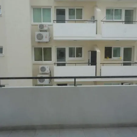 Mackenzie 1+1 Appartamento *