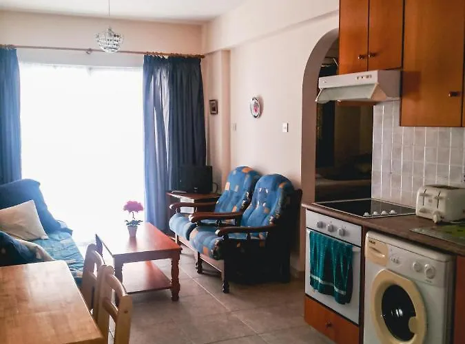 Mackenzie 1+1 アパート